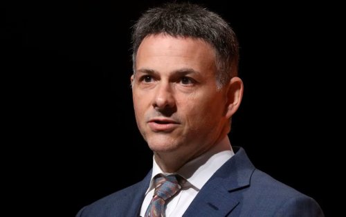 billionaire-david-einhorn-warns-interest-rates-will-peak-at-higher