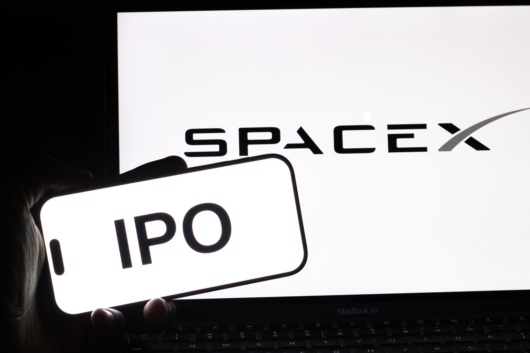 Desperate Chinese Investors Turn to Crypto Knockoffs to Get Exposure to SpaceX IPO
