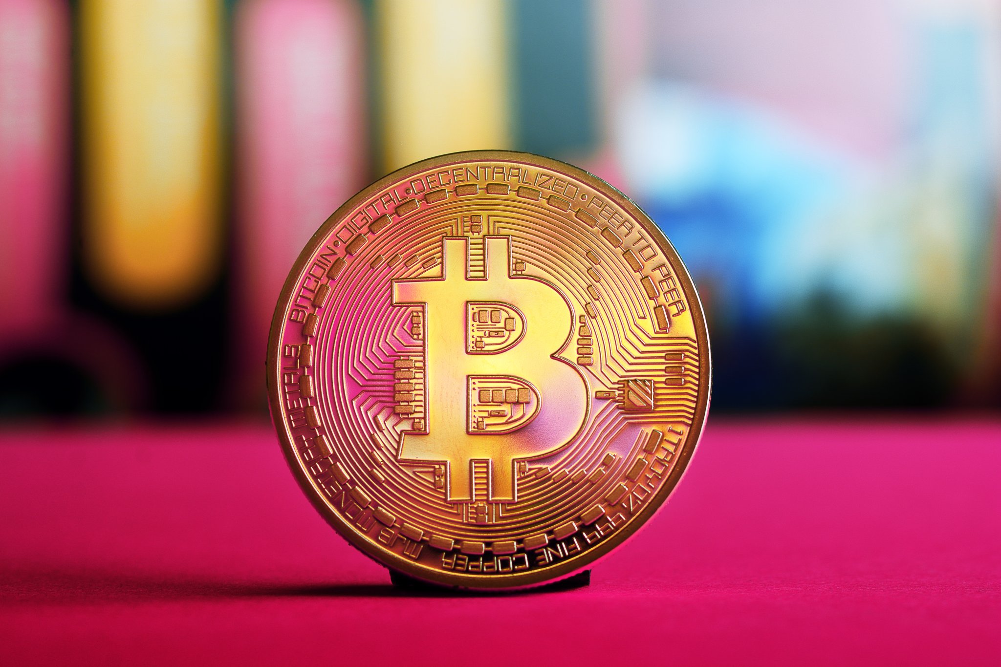 Bitcoin Price Collapses Toward $81,000 as Iran Tensions Explode and CME Markets Open