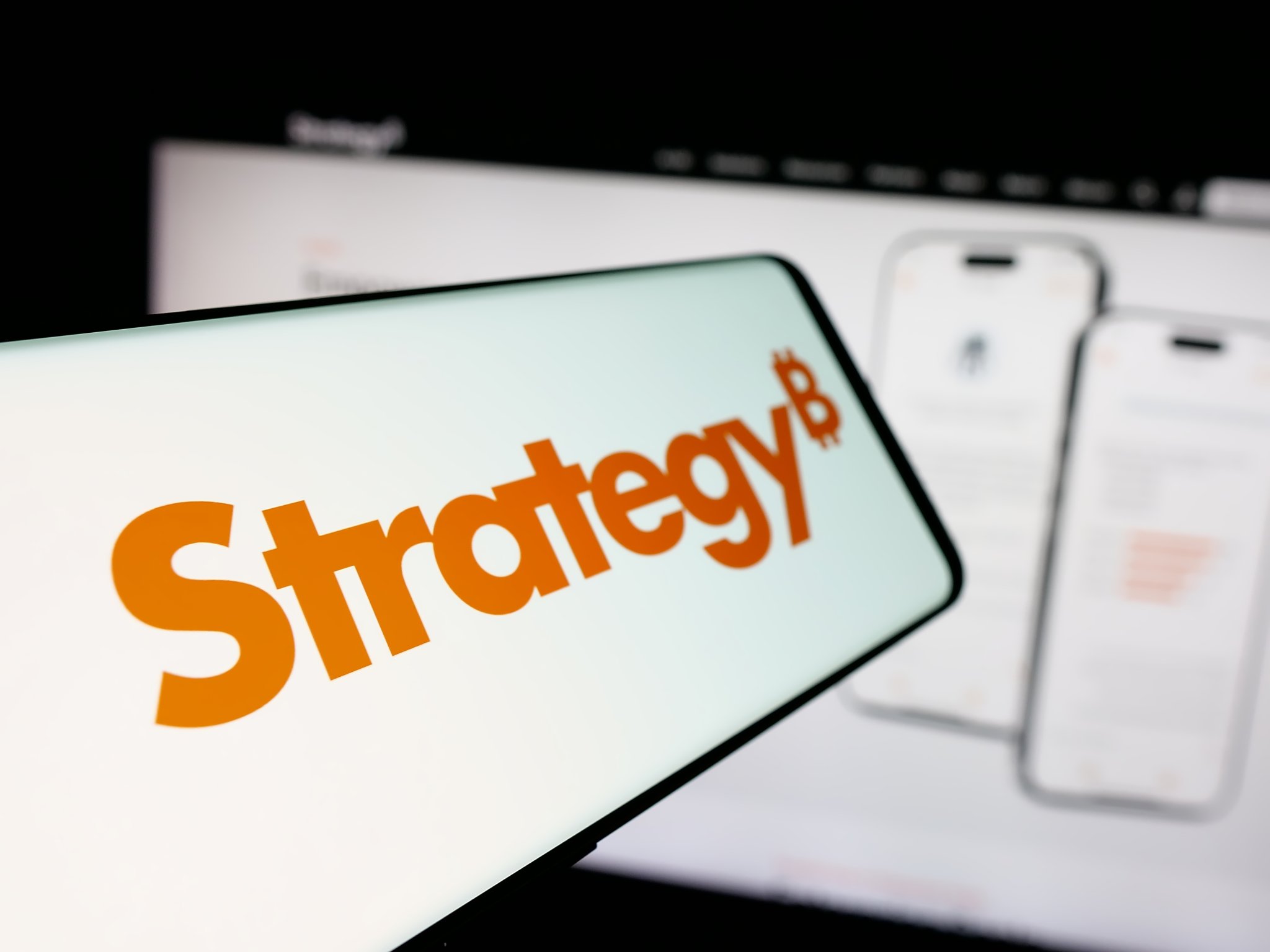 Is Strategy Stock Getting Riskier or Smarter as Saylor Buys $75M More Bitcoin During the Dip?