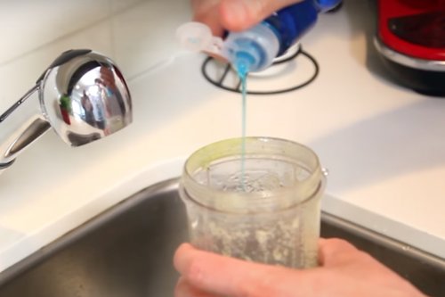 Wow! This lifehack makes cleaning your blender a piece of cake.