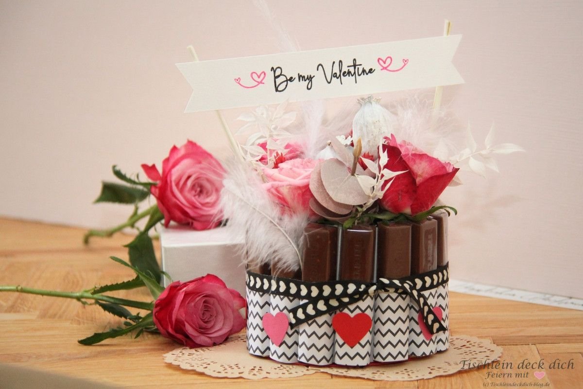 DIY für den Valentinstag - Torte aus Merci Schokoriegeln