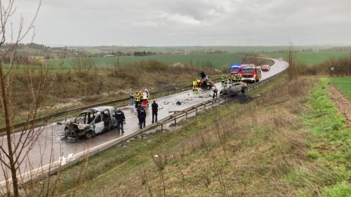 Thüringen-Ticker: Ermittlungen nach Unfall mit sieben Toten +++ Polizei löst Konzert der rechten Szene auf