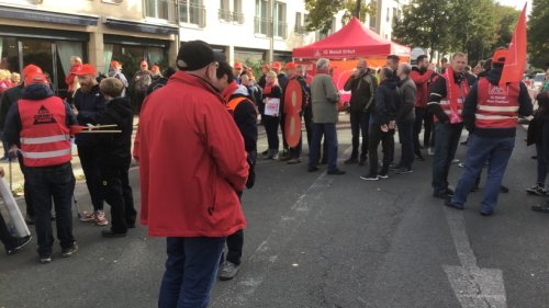 Thüringen-Ticker: Auch zweite Metalltarifrunde ohne Ergebnis – 38.000 Menschen bei Montagsdemos