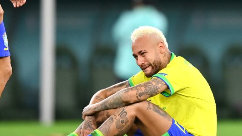 Neymar Breaks Down Crying After Brazil Loss ... In World Cup
