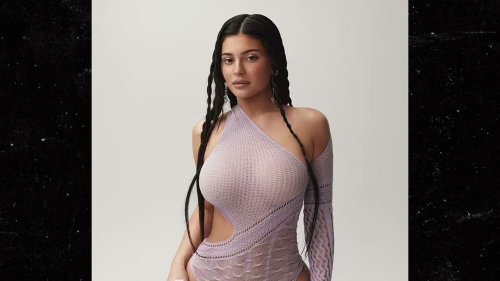 Kylie Jenner Shows of Post-Baby Bod In New Photos