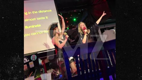 Sydney Sweeney & Hadley Robinson Have Key West Karaoke Night