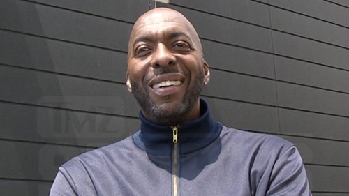 John Salley Defends Kyrie's Vaccine Stance ... He's A Thinker!!!