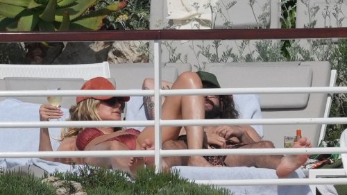 Heidi Klum Getting Handsy in Cannes ... Grabs Husband's Crotch!!!