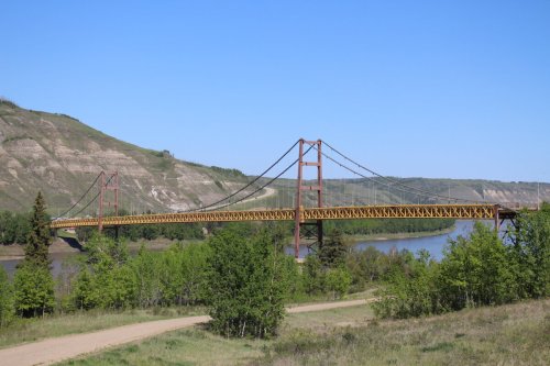 Explore Dunvegan Provincial Park: Where Fur Trade History, Peace River Adventures, and Riverside Camping Come Together