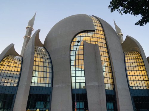 Muezzinruf zur Moschee: Gebetsruf in Köln könnte am 14. Oktober starten