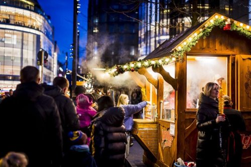 Roncalli kommt mit Nostalgie-Weihnachtsmarkt nach Düsseldorf – und erntet Kritik