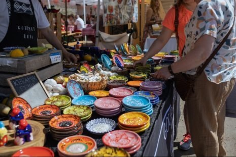 Fischmarkt heute in Düsseldorf: nächster Termin am 4. Juni – alle Infos für die Saison 2023