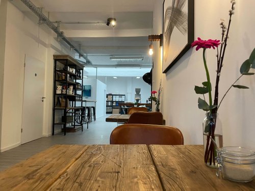 „Röstfabrik Carl Ferdinand“: So schön ist das neue Café in Pempelfort