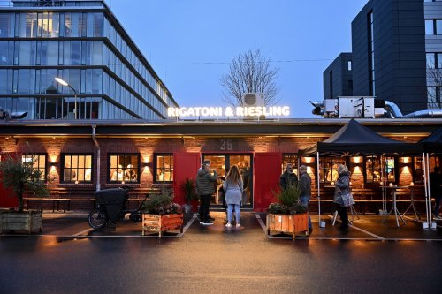 Neues Restaurant in Düsseldorf: Rigatoni & Riesling auf dem Areal Böhler – "ein Glücksgriff"