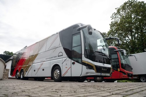 Wegen Mega-Streiks: DFB-Mannschaft nimmt Bus nach Köln