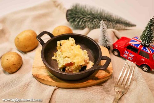 Ofenkartoffel mit Räucherlachs und Dillsauce aus A very British Christmas