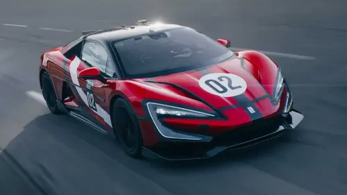 El coche más rápido del mundo es un superdeportivo eléctrico y chino: el Yangwang U9 Extreme ha alcanzado 496,22 km/h