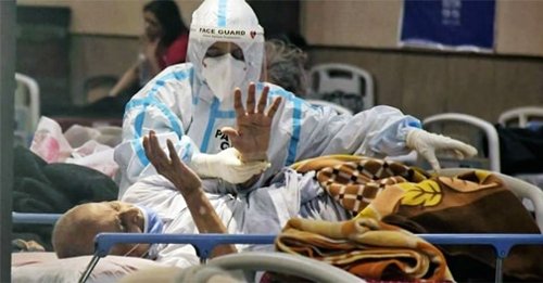 Delhi hospital uses Monoclonal antibody therapy on two COVID-19 patients; discharges 12 hours later