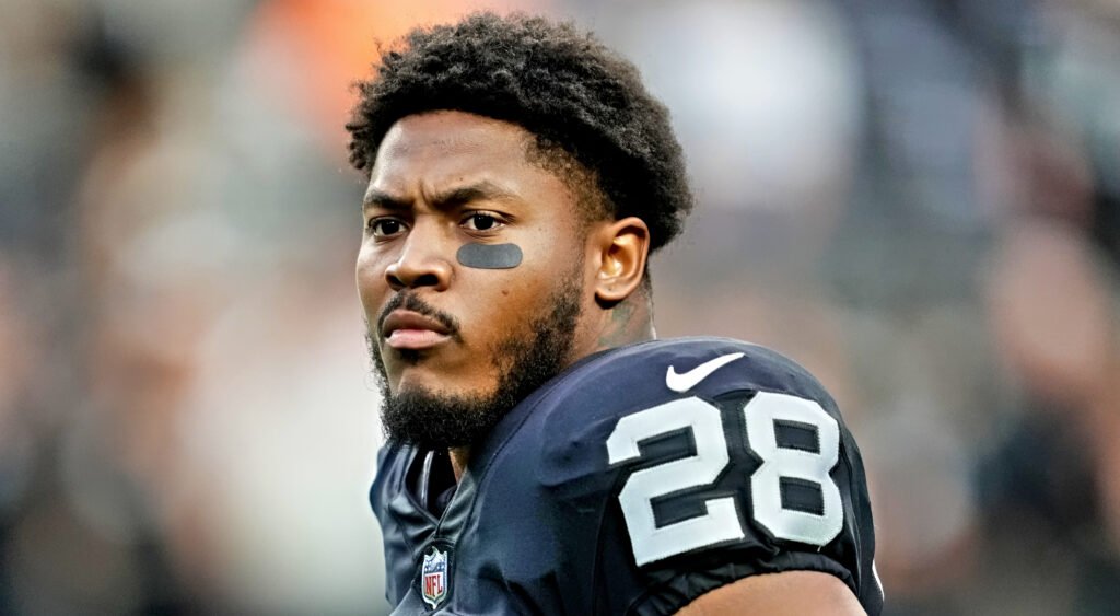 3 possible trade partners for Las Vegas Raiders star RB Josh Jacobs