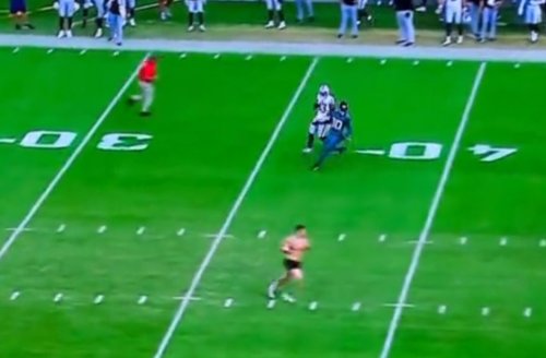 Shirtless Fan Runs Onto Field in Middle of Punt During Raiders-Jaguars