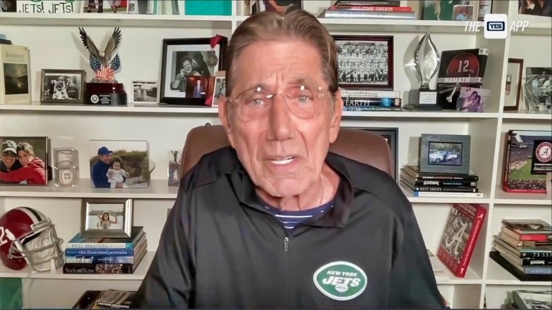 Magazine - VIRAL NFL QUARTERBACKS NEWS