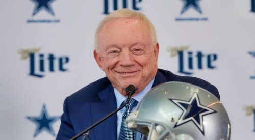 Dallas Cowboys Fans Erupt In Anger After Team Names New Offensive Coordinator For 2023 Season (TWEETS)