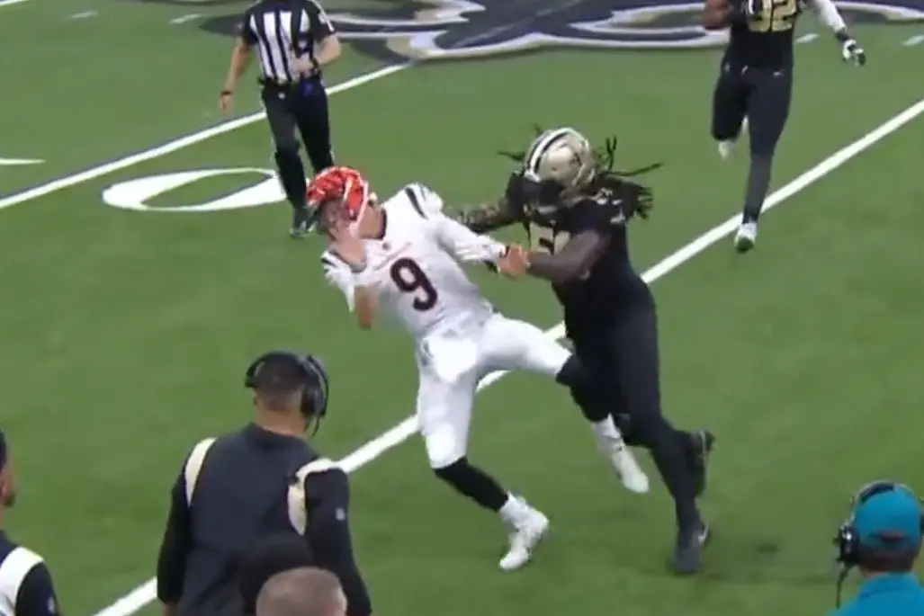 WATCH: Bengals QB Joe Burrow takes a rough hit from Saints LB Demario  Davis, who was penalized, Saints