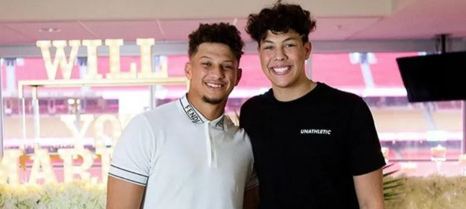 patrick mahomes fendi shirt