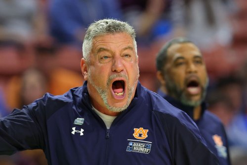 Female Auburn Staffer Learns The Hard Way That Farting In The Dead Sea is Painful After Ignoring Bruce Pearl’s Warning (VIDEO)