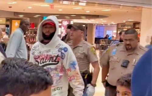 Odell Beckham Jr. Escorted Off Airplane By Police And Causes Flight Delay, Tweets About Incident: “I Could Never Make This Up” (VIDEO + TWEETS)