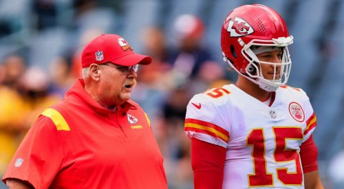 Chiefs' Patrick Mahomes Tweets Disapproval of NFL Allowing Teams to Play on TNF Twice | Flipboard