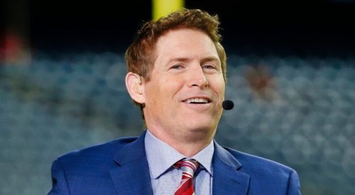 Steve Young Had Hilarious Reaction To 49ers Losing All Their Quarterbacks During NFC Championship Game (TWEET)