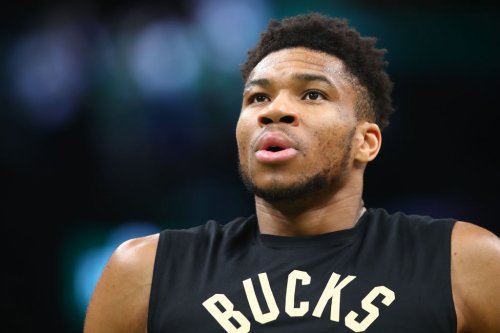 Giannis Antetokounmpo, Who Has Made $146M, Upset At How ‘Expensive’ L.A. Dining Is: “Not For Me’ (VIDEO)