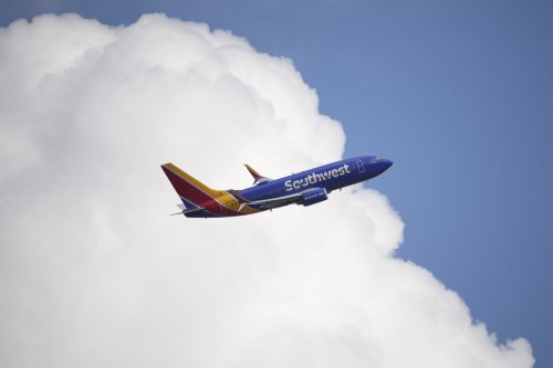 Smelling Salts Rushed in After 'Reporters,' 'Profs' Go Nuts Over Southwest Airlines 'Let's Go, Brandon' Story