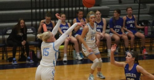 Lewis Central fires past Underwood to tip off girls basketball season