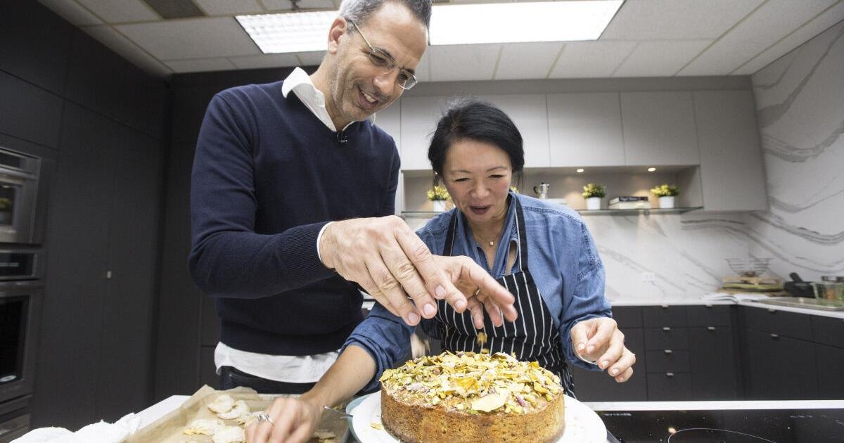 Make Yotam Ottolenghi and Helen Goh’s rosewater-pistachio semolina cake