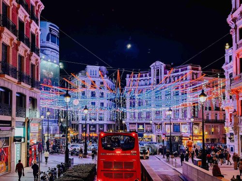 Weihnachtsbeleuchtung & Weihnachtsmärkte in Madrid