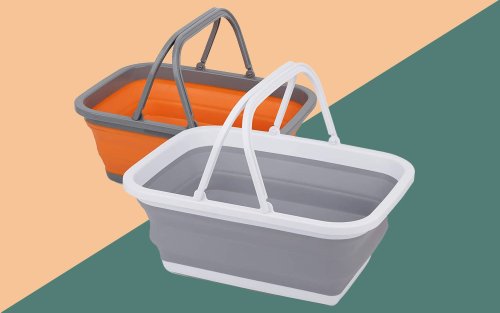 These Collapsible Sinks Are a Must-have for Camping Trips