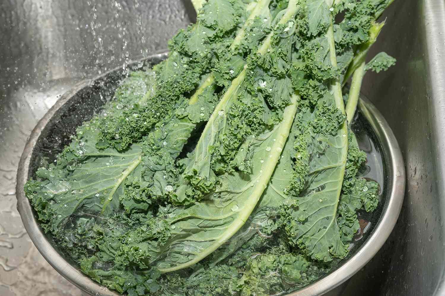 Cyclosporiasis Cases Are Rising Across 45 States—These 9 Foods Are Most Commonly Linked to the ‘Explosive Diarrhea’ Para