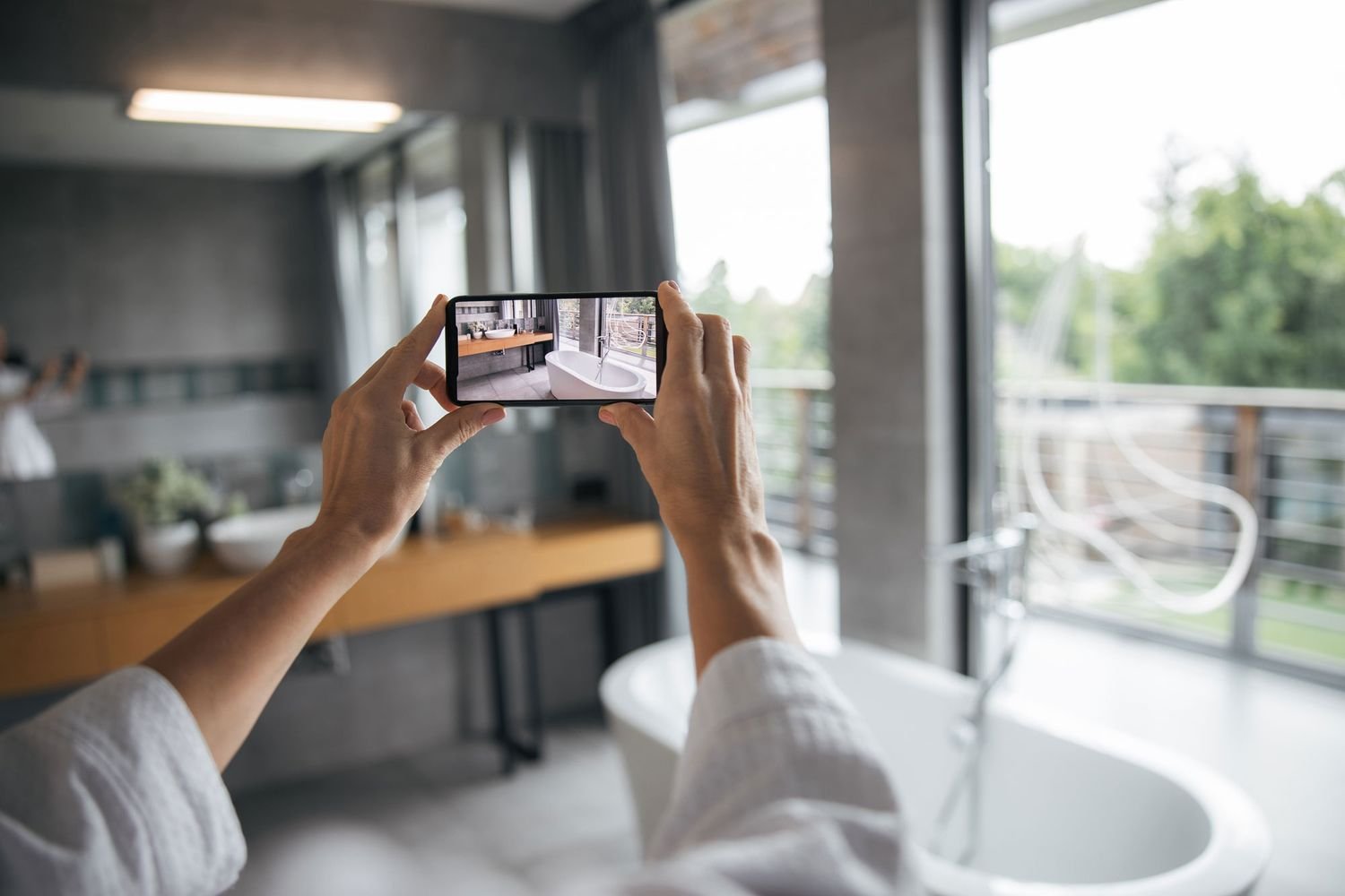 This Is Why You Should Take a Photo of Your Hotel Room Before You Leave, According to Travel Experts and Frequent Fliers