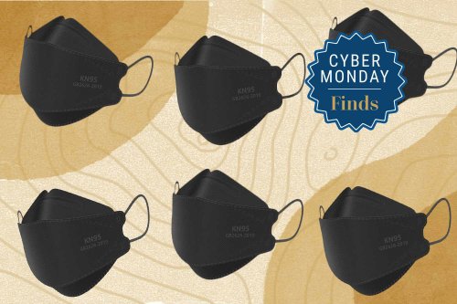 The Comfy KN95 Masks I Love to Travel With Are 50% Off for Cyber Monday