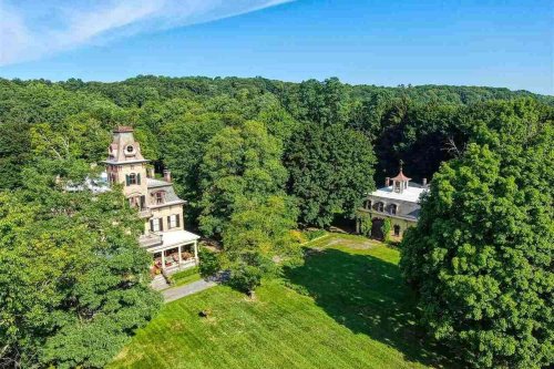 This Historic Mansion in New York's Hudson Valley Just Opened with 12 Rooms and Stunning River Views