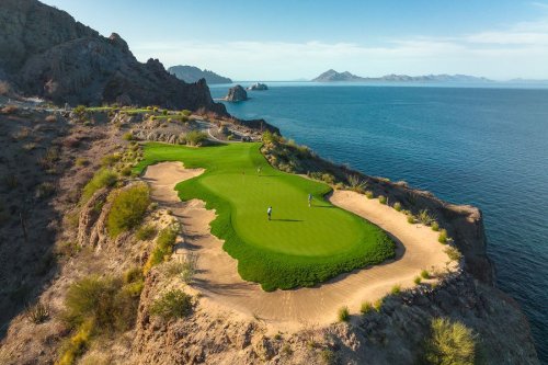13 Best Places to Retire for Golf Lovers