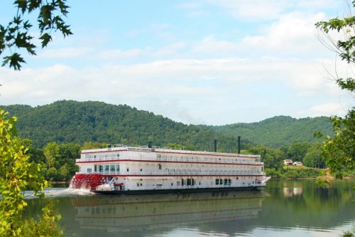 This 23-day Cruise Takes You to 10 States on Some of the Most Scenic Rivers in the U.S.