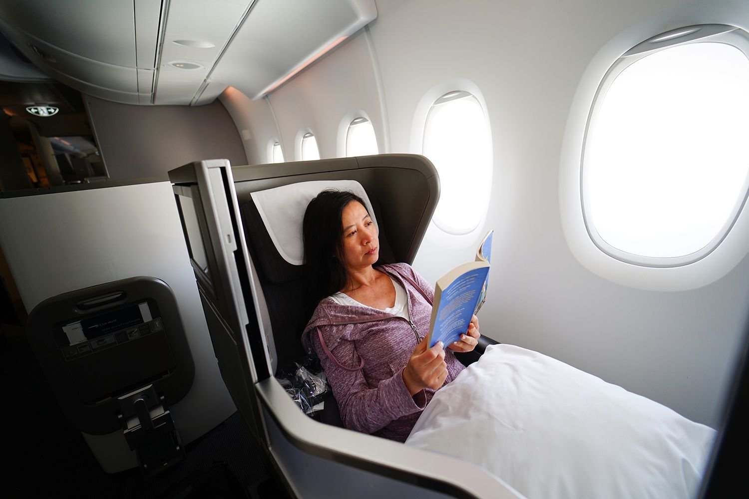33 Tips for Making a Long-haul Flight More Comfortable