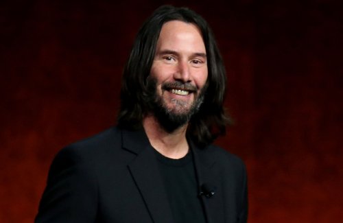 Keanu Reeves Is Going Viral Thanks to the Sweetest Airport Encounter Ever