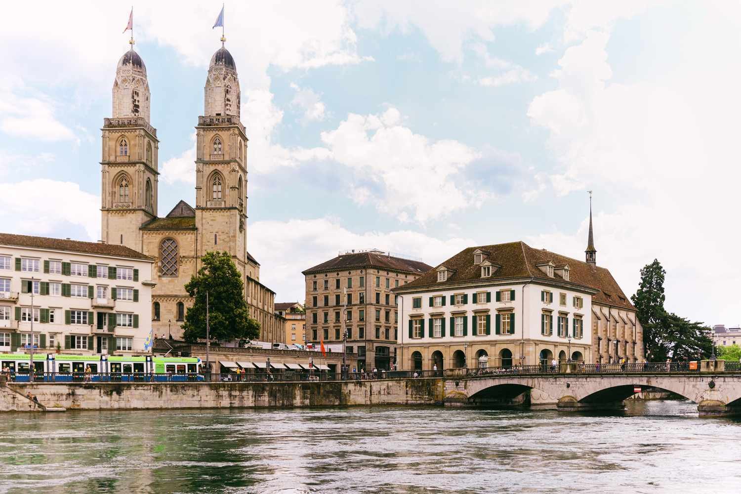 This City Was Named the World’s Most Welcoming for Expats—and It’s Also Known for Quality of Life
