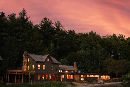 A New Mountain Lodge Just Opened in New York's Hudson Valley — With 14 Gorgeous Cottages, a Pool, and Barrel Saunas in the Woods