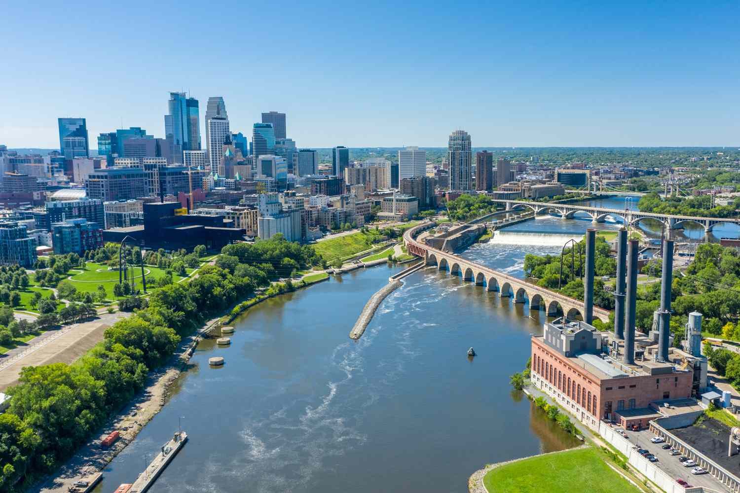 How to Plan the Perfect Road Trip on the Great River Road